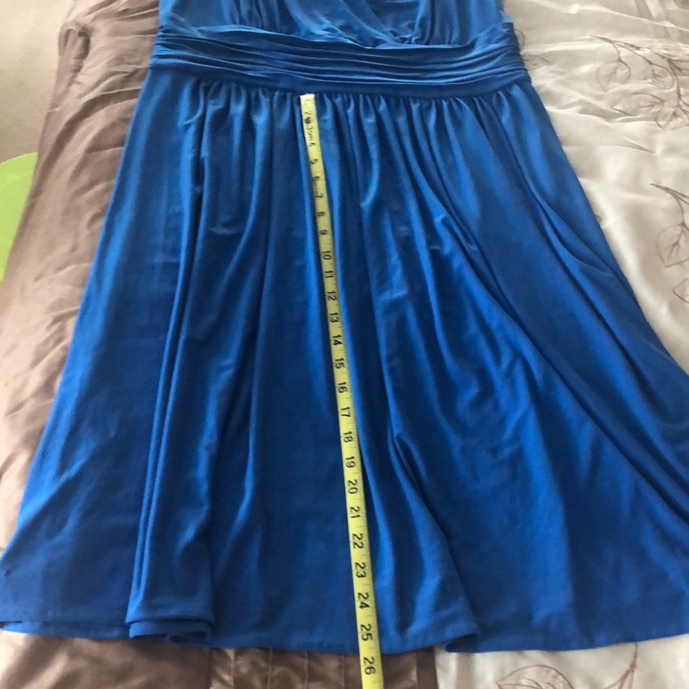 Beautiful Dress - Picture 3 of 7